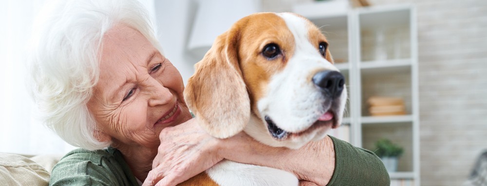 5 Health Benefits of Pets for Seniors